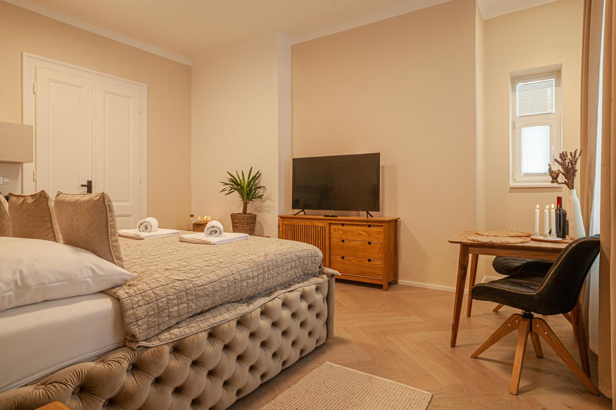 Sting Old Town Ostrava Apartment ภายนอก รูปภาพ