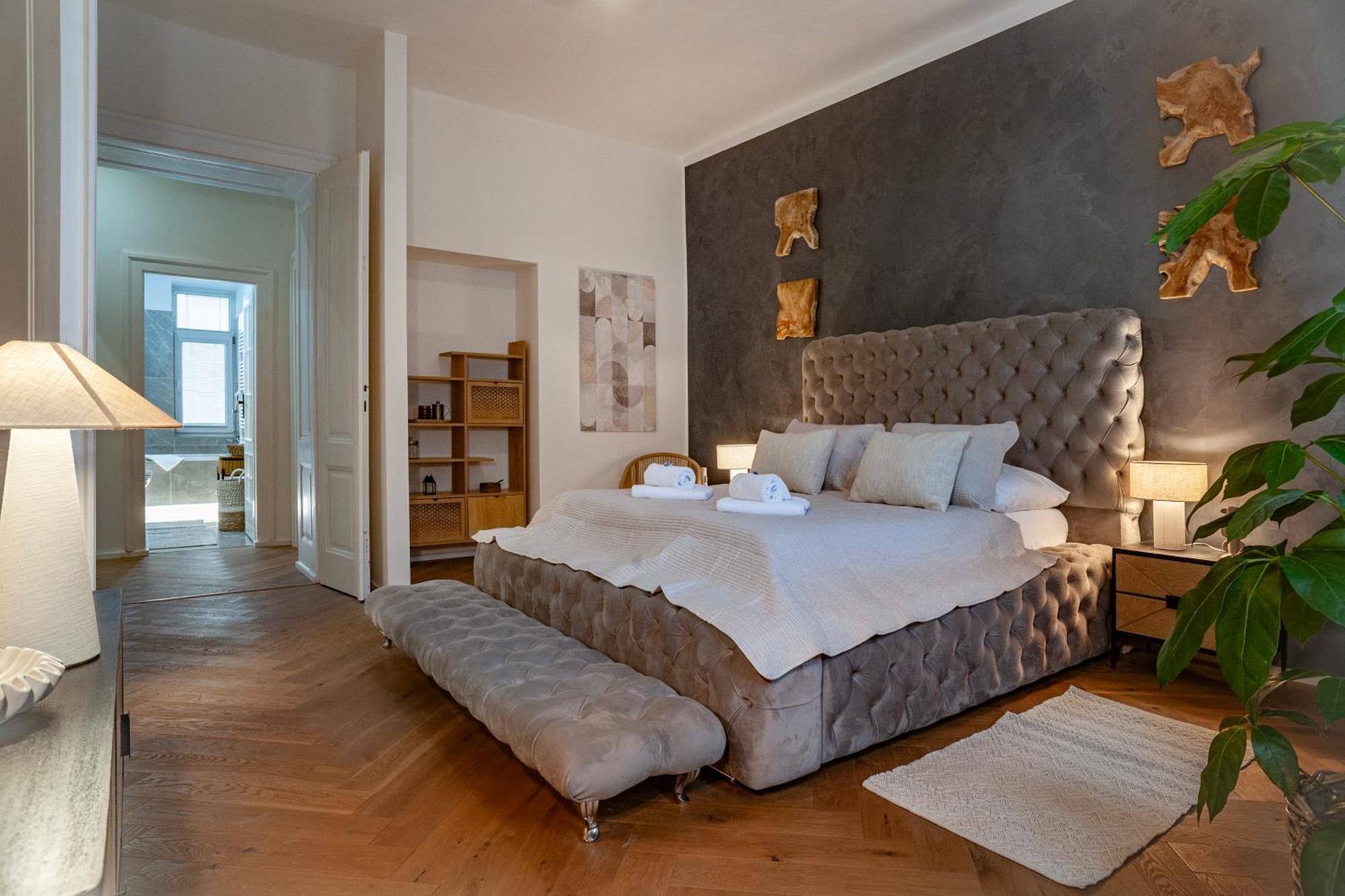 Sting Old Town Ostrava Apartment ภายนอก รูปภาพ